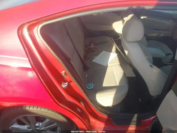 5NPD84LF5HH153022 2017 HYUNDAI ELANTRA - Image 8