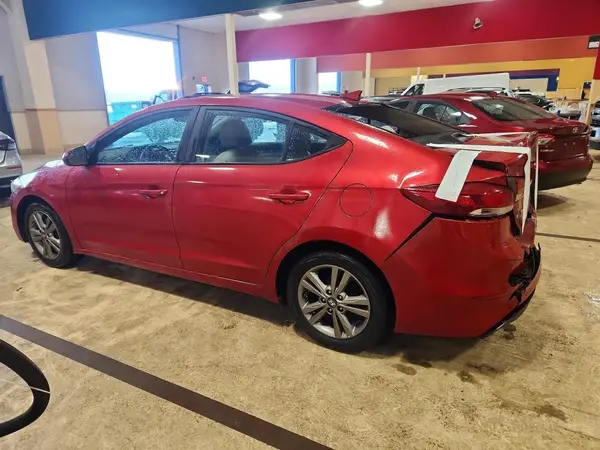 5NPD84LF5HH153263 2017 HYUNDAI ELANTRA - Image 2
