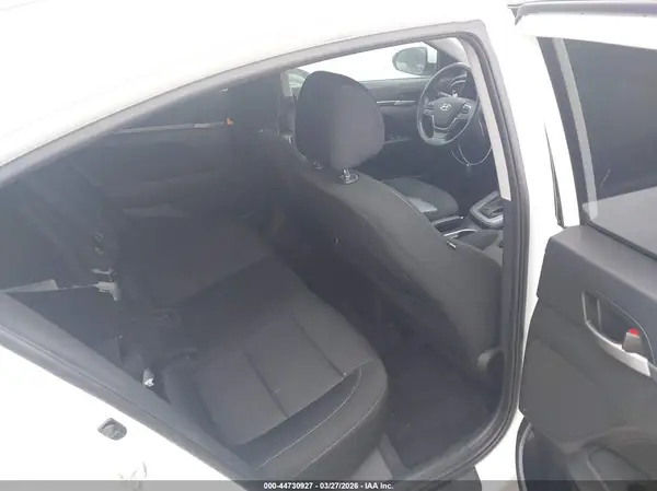 5NPD84LF5HH154154 2017 HYUNDAI ELANTRA - Image 8