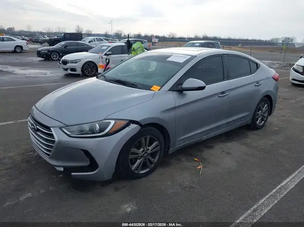 5NPD84LF5HH154719 2017 HYUNDAI ELANTRA - Image 2