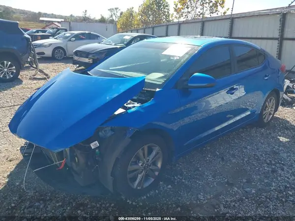 5NPD84LF5HH156440 2017 HYUNDAI ELANTRA - Image 2