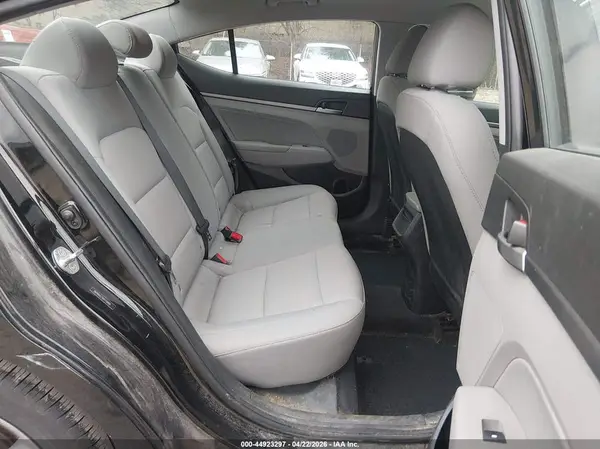 5NPD84LF5HH156681 2017 HYUNDAI ELANTRA - Image 8