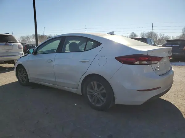 5NPD84LF5HH162254 2017 HYUNDAI ELANTRA - Image 2