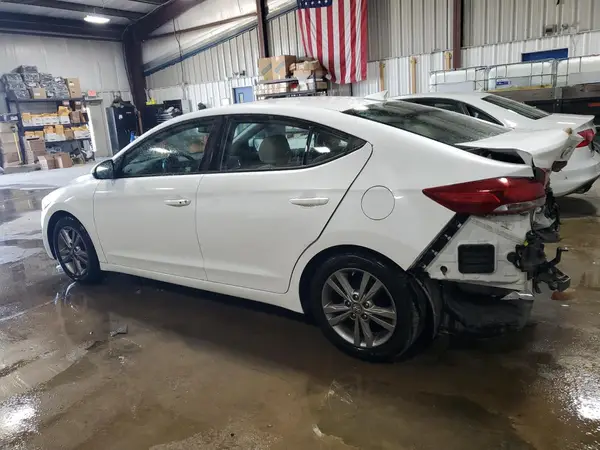 5NPD84LF5HH167602 2017 HYUNDAI ELANTRA - Image 2