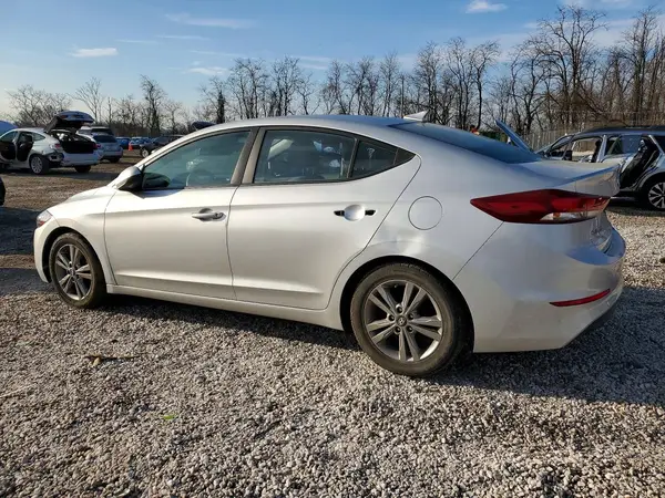 5NPD84LF5HH168152 2017 HYUNDAI ELANTRA - Image 2