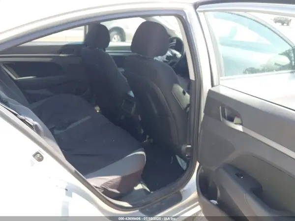 5NPD84LF5HH168765 2017 HYUNDAI ELANTRA - Image 8