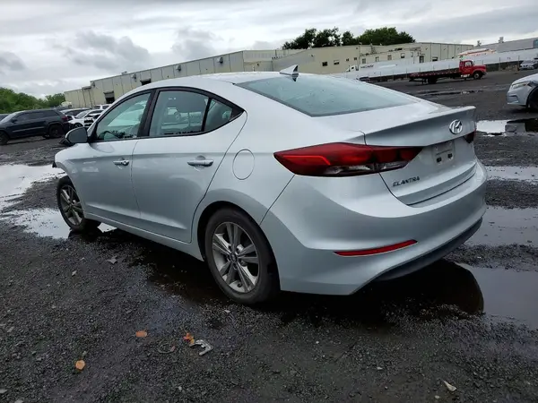 5NPD84LF5HH170323 2017 HYUNDAI ELANTRA - Image 2