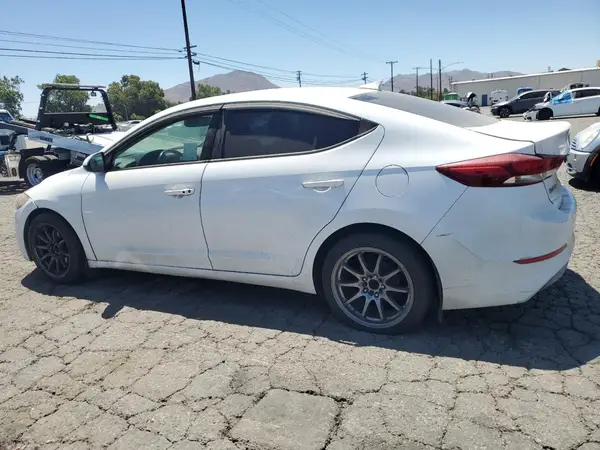 5NPD84LF5HH173674 2017 HYUNDAI ELANTRA - Image 2