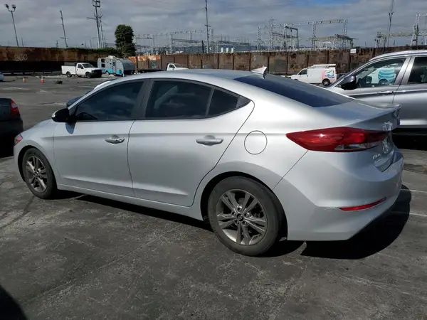 5NPD84LF5HH174369 2017 HYUNDAI ELANTRA - Image 2