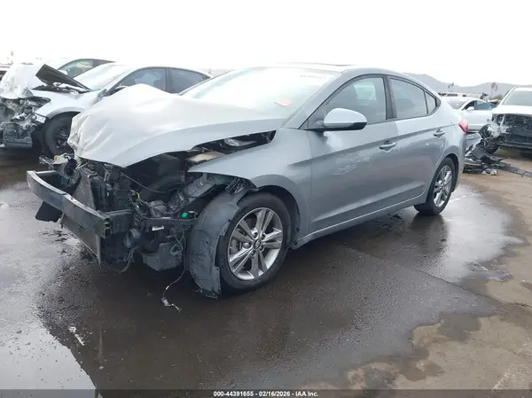 5NPD84LF5HH175666 2017 HYUNDAI ELANTRA - Image 2