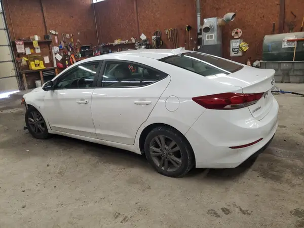 5NPD84LF5HH177451 2017 HYUNDAI ELANTRA - Image 2