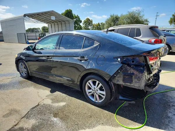 5NPD84LF5HH177756 2017 HYUNDAI ELANTRA - Image 2
