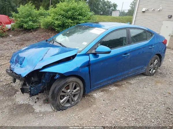 5NPD84LF5HH179300 2017 HYUNDAI ELANTRA - Image 2