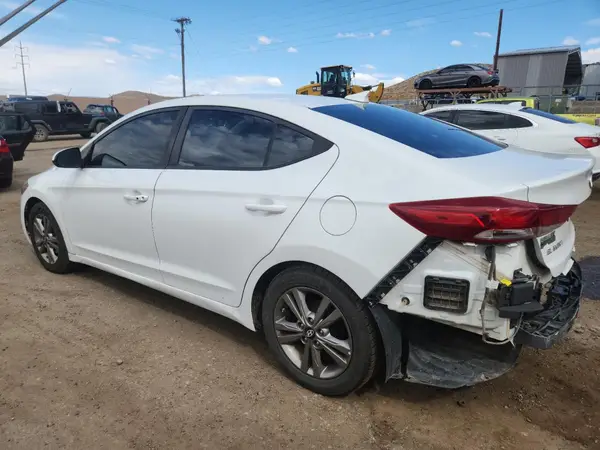 5NPD84LF5HH179538 2017 HYUNDAI ELANTRA - Image 2
