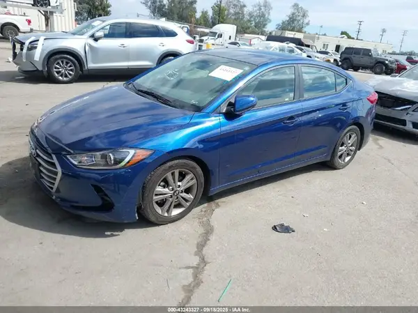 5NPD84LF5HH180883 2017 HYUNDAI ELANTRA - Image 2