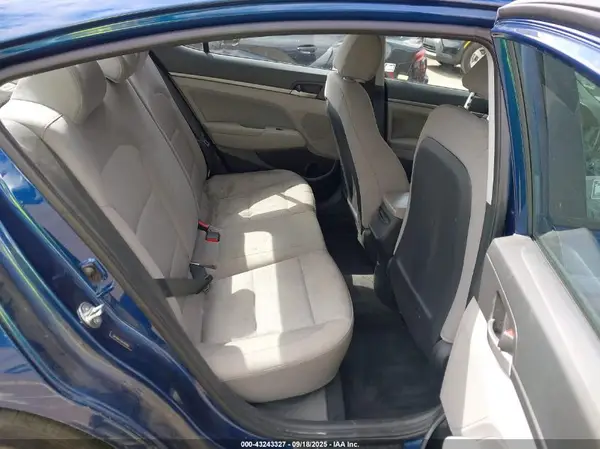 5NPD84LF5HH180883 2017 HYUNDAI ELANTRA - Image 8