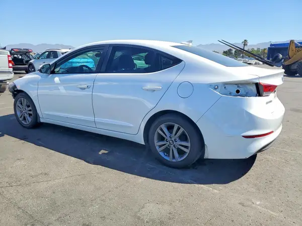 5NPD84LF5HH184674 2017 HYUNDAI ELANTRA - Image 2