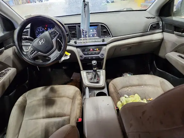 5NPD84LF5HH188210 2017 HYUNDAI ELANTRA - Image 8