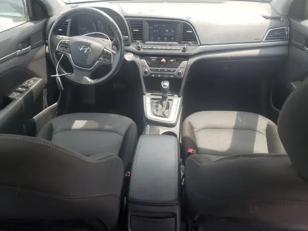5NPD84LF5HH192581 2017 HYUNDAI ELANTRA - Image 8
