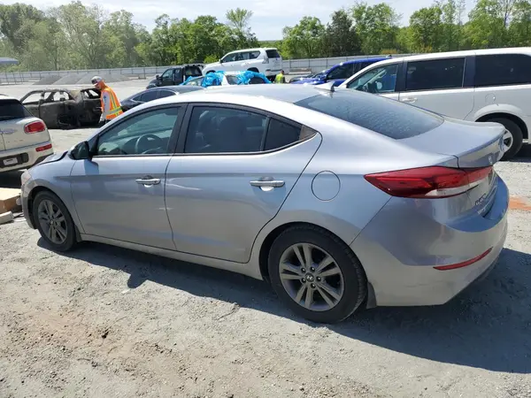 5NPD84LF5HH194654 2017 HYUNDAI ELANTRA - Image 2