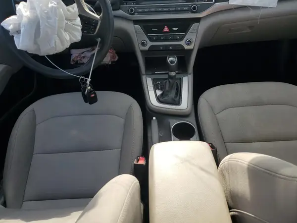 5NPD84LF5HH197036 2017 HYUNDAI ELANTRA - Image 8