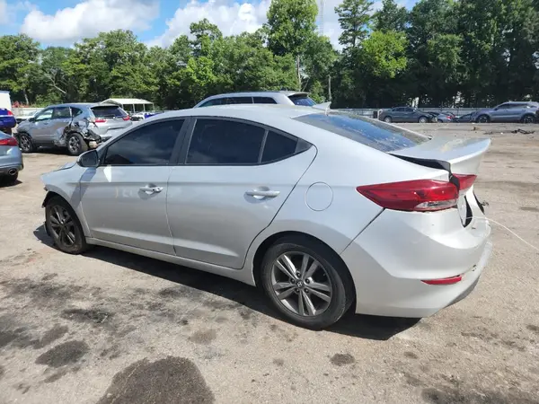5NPD84LF5HH201568 2017 HYUNDAI ELANTRA - Image 2