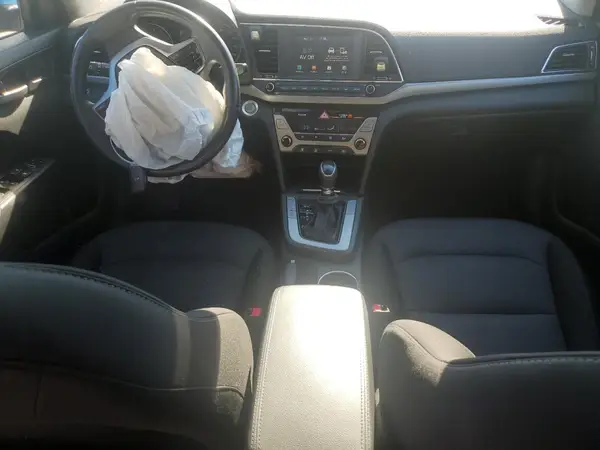 5NPD84LF5HH203238 2017 HYUNDAI ELANTRA - Image 8