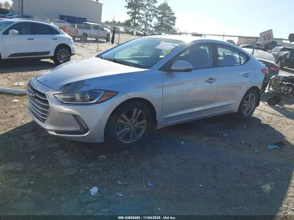5NPD84LF5HH211873 2017 HYUNDAI ELANTRA - Image 2