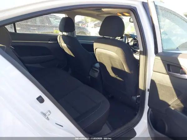 5NPD84LF5JH213063 2018 HYUNDAI ELANTRA - Image 8