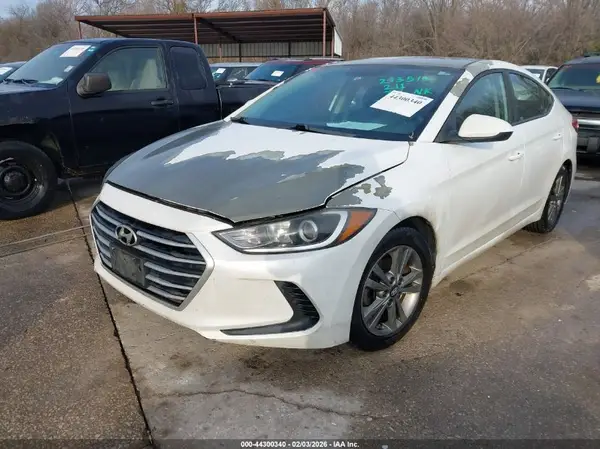 5NPD84LF5JH213516 2018 HYUNDAI ELANTRA - Image 2