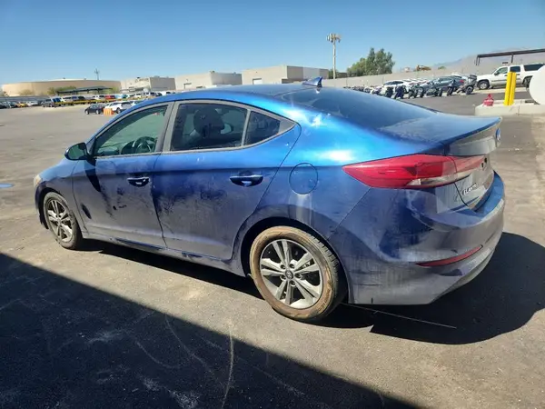 5NPD84LF5JH213547 2018 HYUNDAI ELANTRA - Image 2