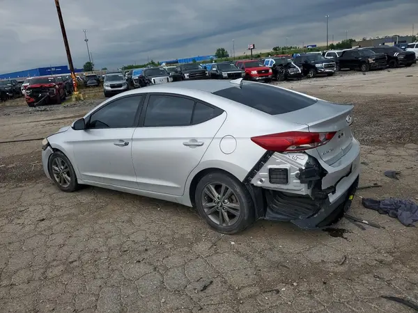 5NPD84LF5JH213841 2018 HYUNDAI ELANTRA - Image 2
