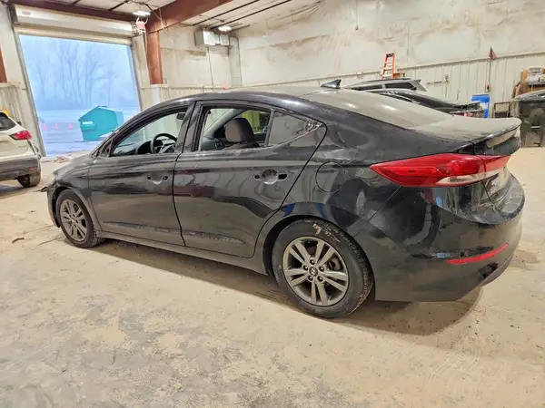 5NPD84LF5JH215512 2018 HYUNDAI ELANTRA - Image 2