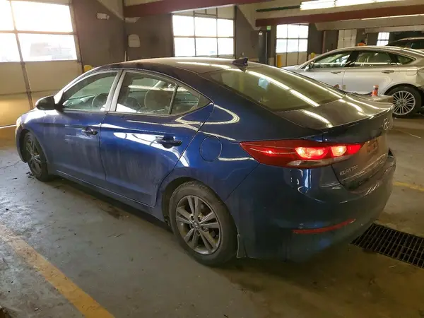5NPD84LF5JH217243 2018 HYUNDAI ELANTRA - Image 2