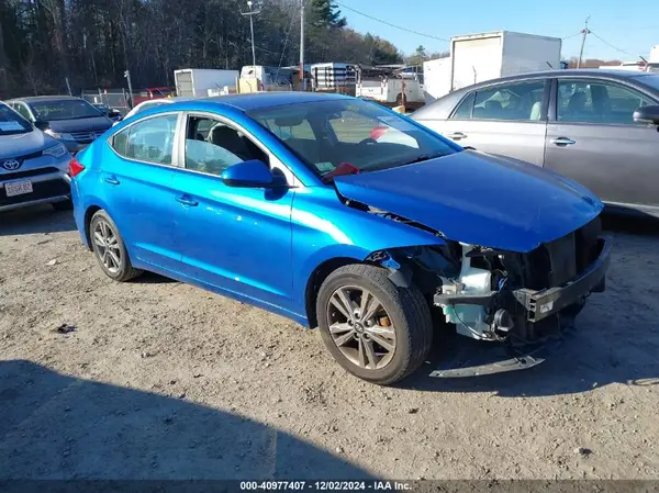 5NPD84LF5JH217789 2018 HYUNDAI ELANTRA - Image 1