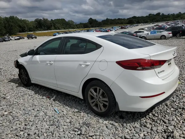 5NPD84LF5JH219588 2018 HYUNDAI ELANTRA - Image 2