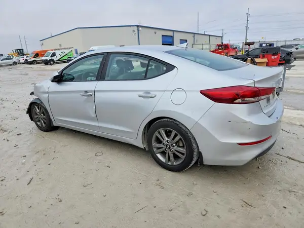5NPD84LF5JH220384 2018 HYUNDAI ELANTRA - Image 2