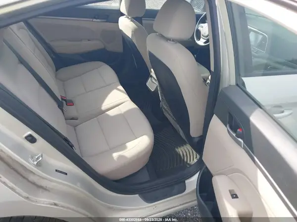 5NPD84LF5JH220644 2018 HYUNDAI ELANTRA - Image 8