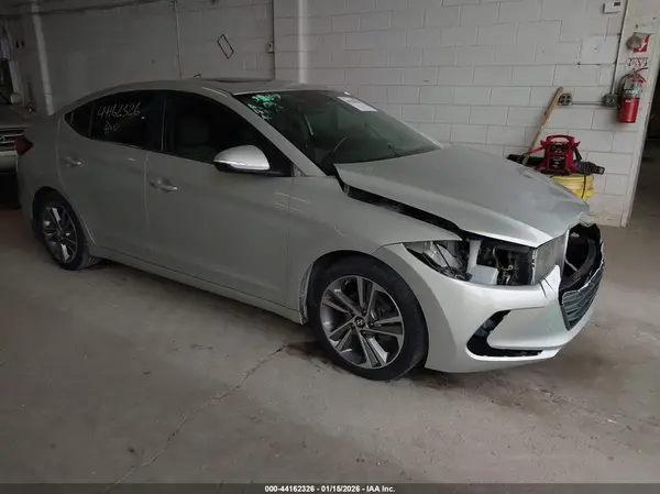 5NPD84LF5JH224113 2018 HYUNDAI ELANTRA - Image 1