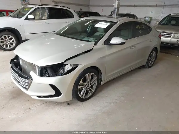 5NPD84LF5JH224113 2018 HYUNDAI ELANTRA - Image 2