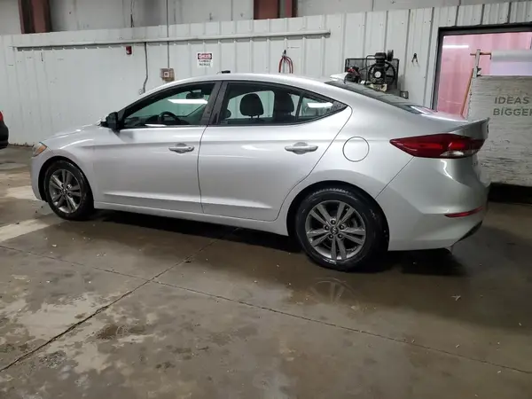 5NPD84LF5JH224533 2018 HYUNDAI ELANTRA - Image 2