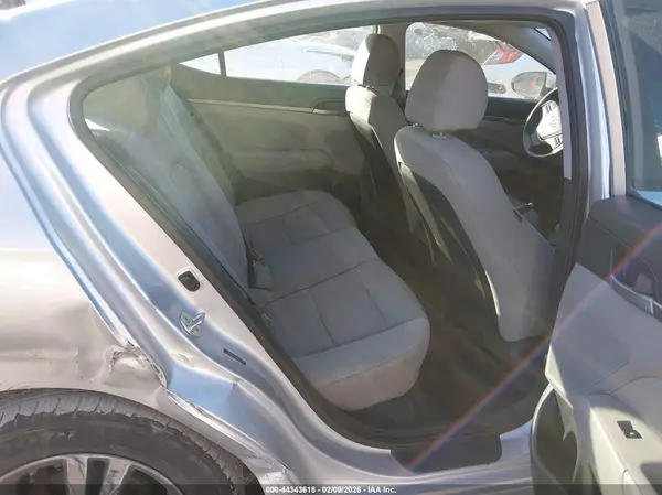 5NPD84LF5JH228971 2018 HYUNDAI ELANTRA - Image 8