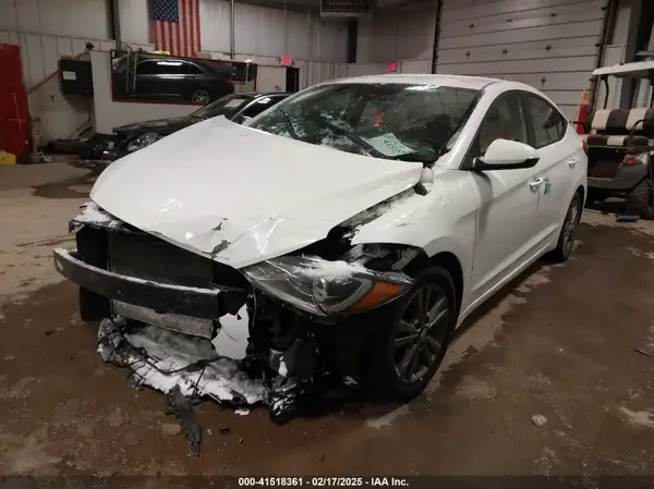 5NPD84LF5JH230123 2018 HYUNDAI ELANTRA - Image 2