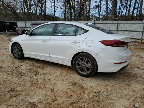 5NPD84LF5JH232079 2018 HYUNDAI ELANTRA - Image 2