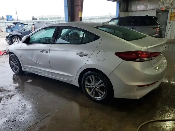 5NPD84LF5JH232230 2018 HYUNDAI ELANTRA - Image 2