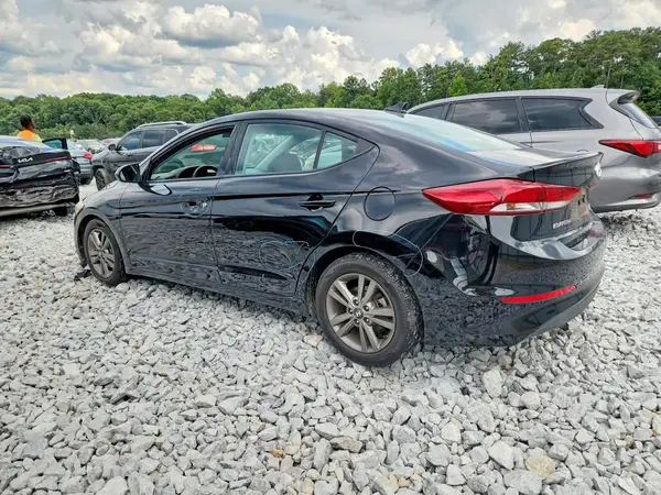5NPD84LF5JH232602 2018 HYUNDAI ELANTRA - Image 2