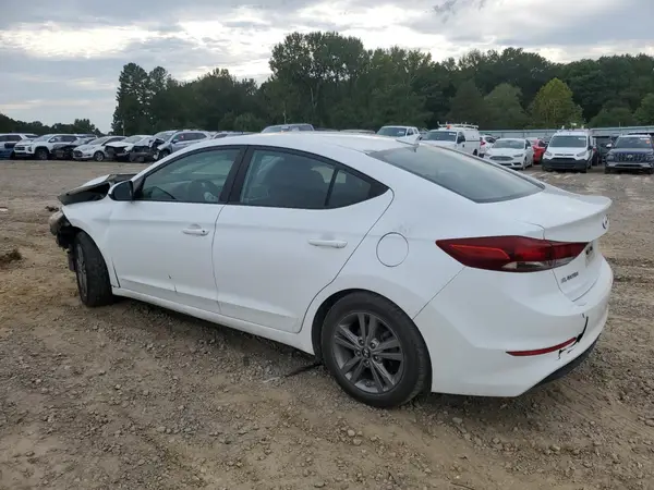 5NPD84LF5JH233460 2018 HYUNDAI ELANTRA - Image 2