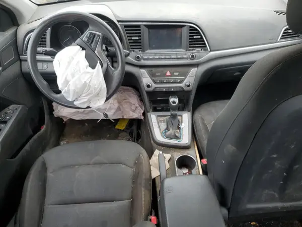 5NPD84LF5JH233460 2018 HYUNDAI ELANTRA - Image 8