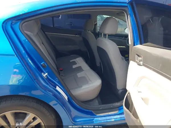5NPD84LF5JH238755 2018 HYUNDAI ELANTRA - Image 8