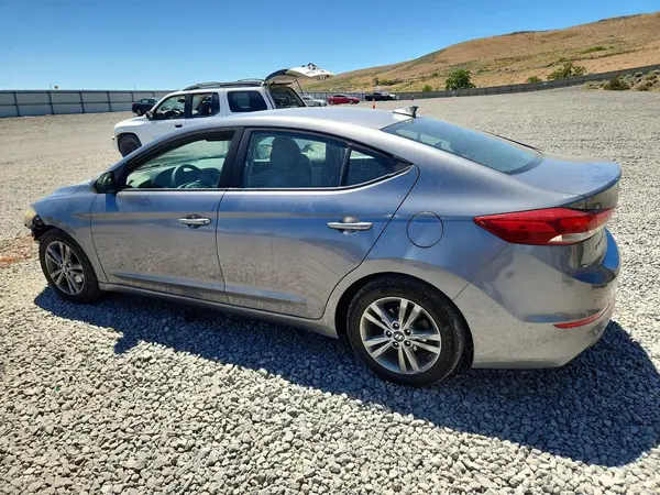 5NPD84LF5JH239727 2018 HYUNDAI ELANTRA - Image 2